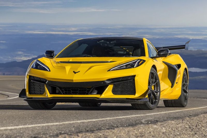 The Ultimate Guide to Car Rental Services in Dubai: Drive Your Way Through the City of Luxury