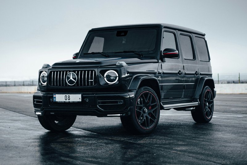 How to Choose the Best Car Rental Company in Dubai: A Complete Guide