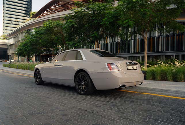 Rolls Royce Ghost - Image 2