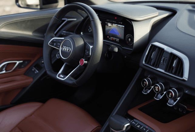 Audi R8 V10 Spyder - Image 5