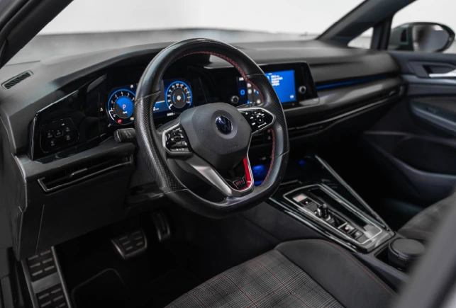 Volkswagen GTI - Image 4