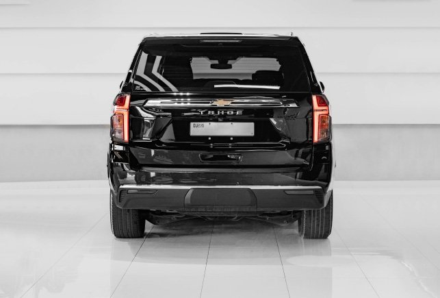 Chevrolet Tahoe - Image 2