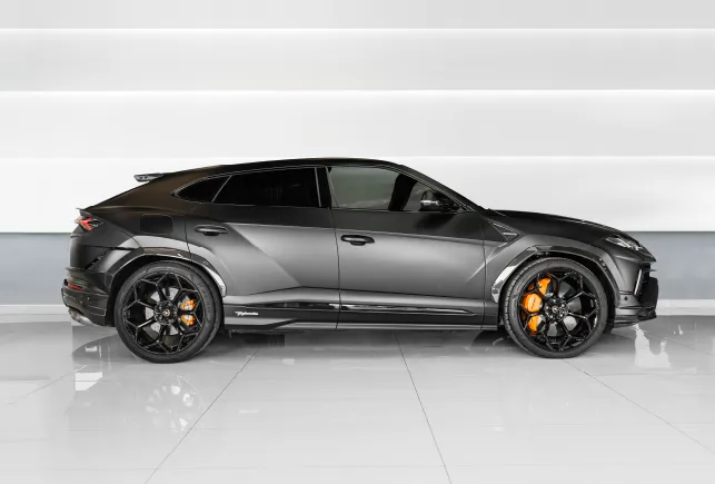 Lamborghini Urus Performante - Image 13